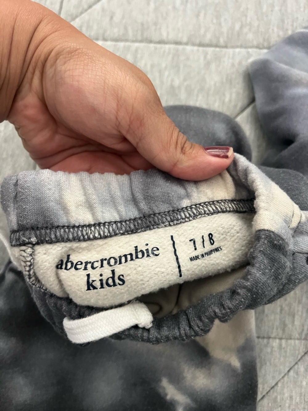 abercrombie kids Gray & White Tie-Dye Hoodie and Joggers Set - Picture 5 of 8